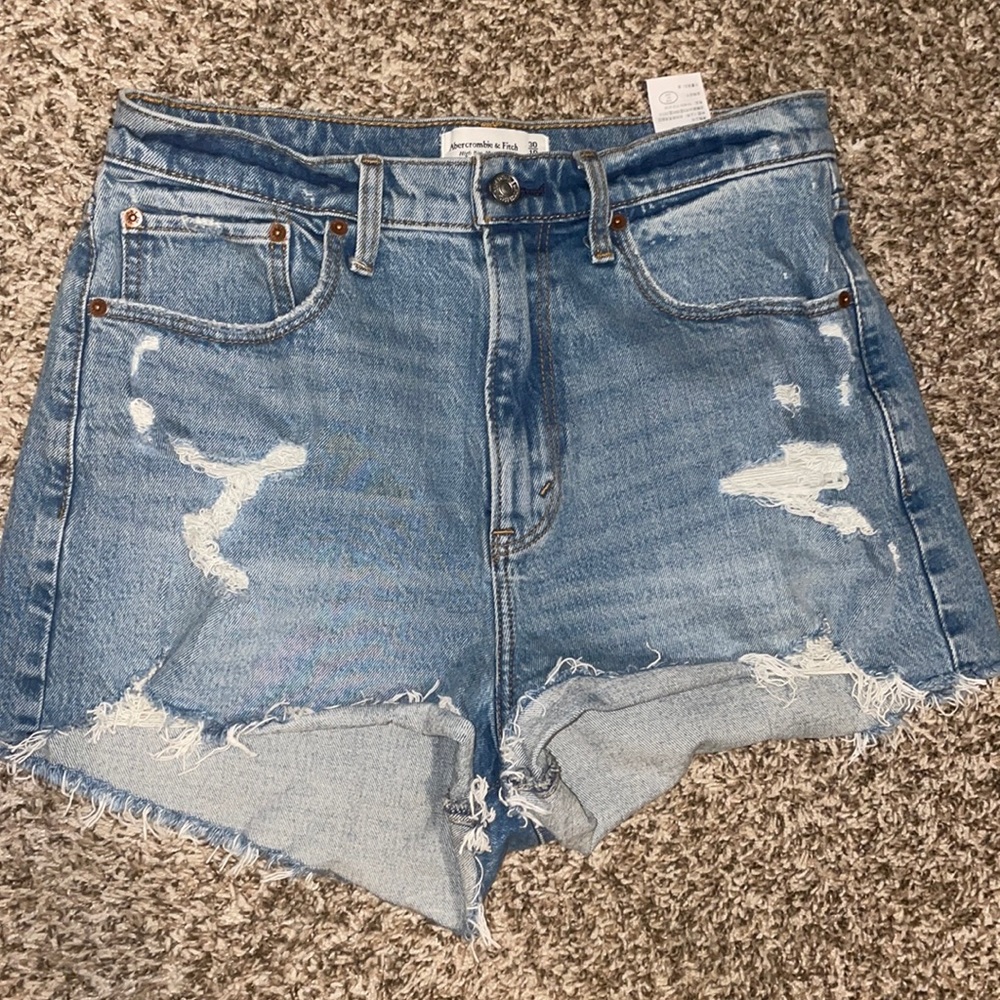 NWT A&F distressed jean shorts